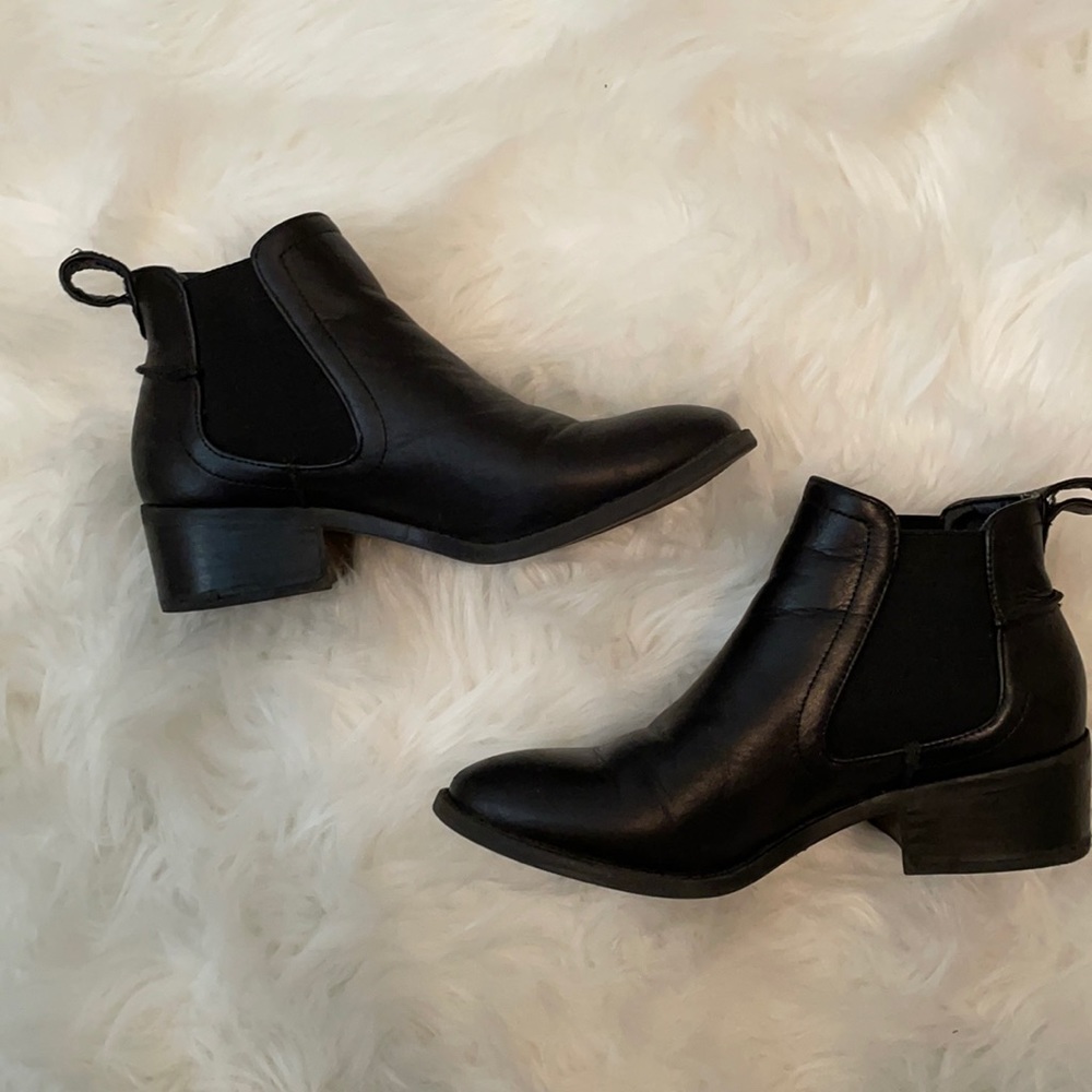 Steve Madden boots